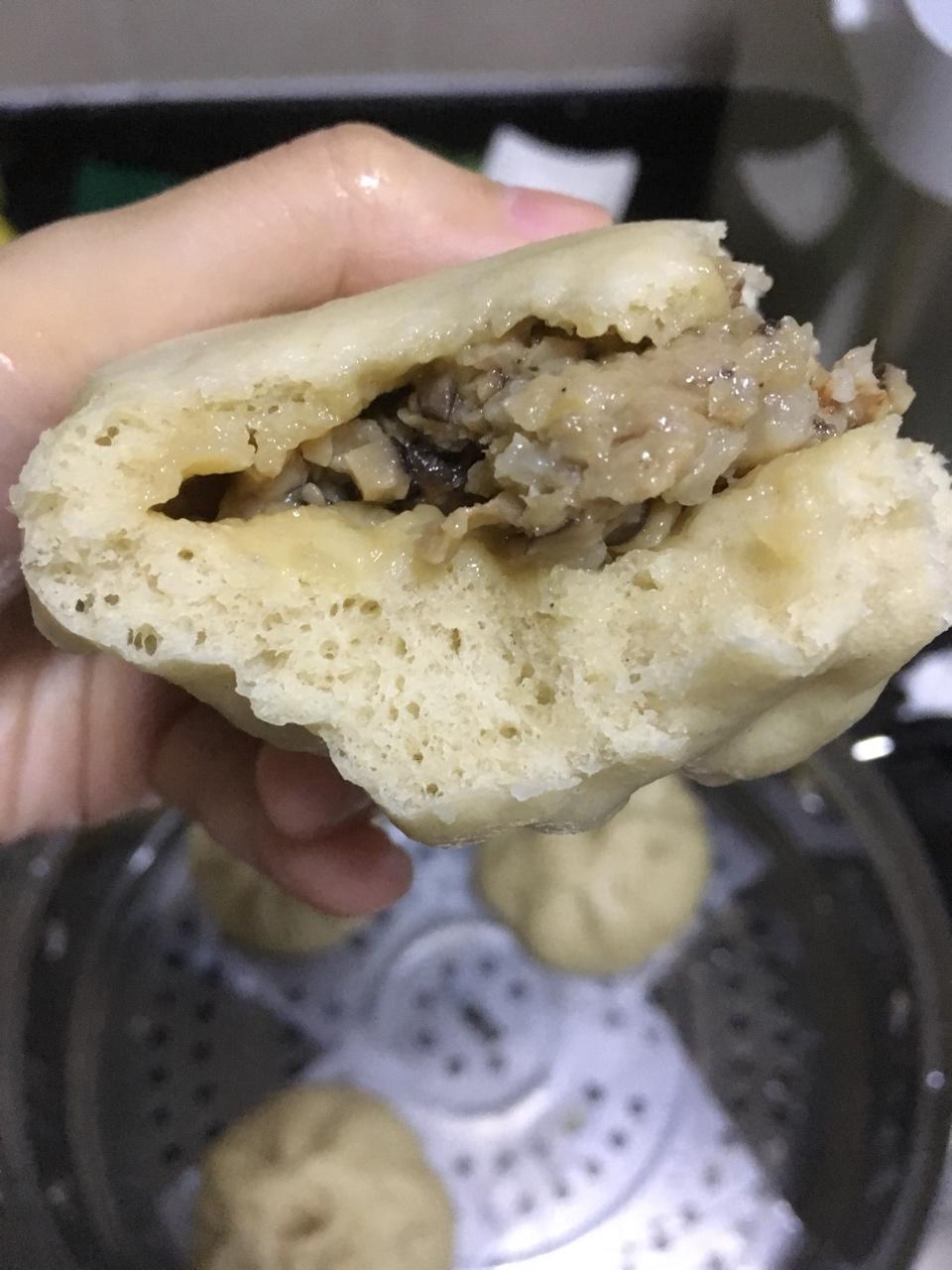 榨菜鲜肉包子