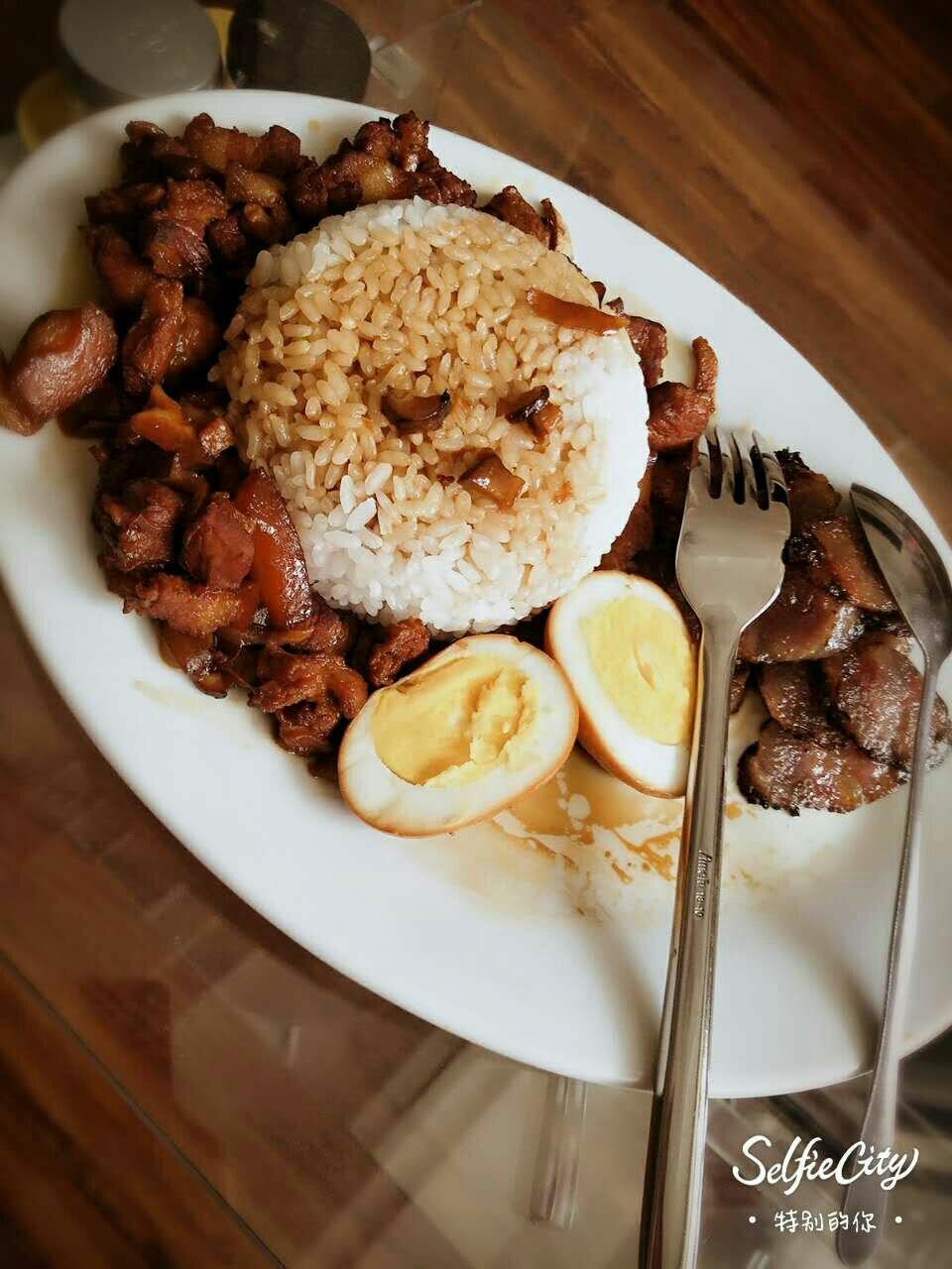 台式卤肉饭