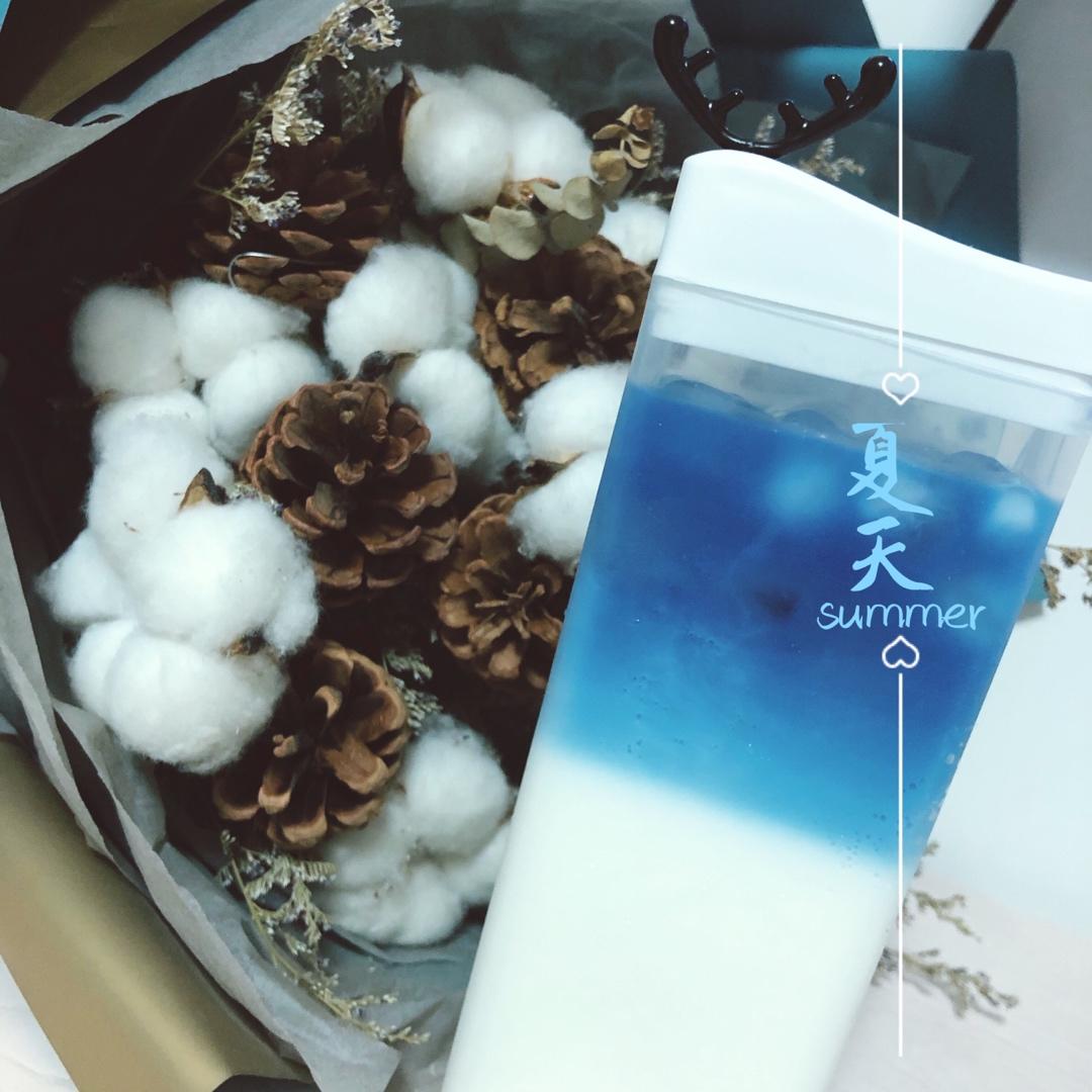 好喝的夏日饮品-富士山初雪（蝶豆花）