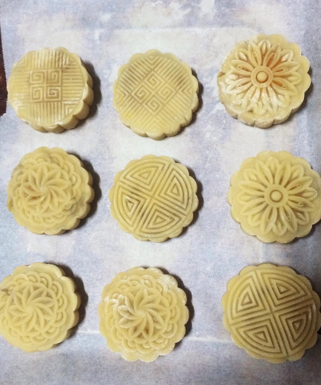 广式月饼——蛋黄莲蓉月饼