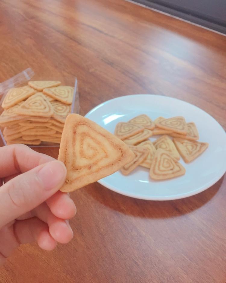 《Tinrry+》咸蛋黄肉松饼干