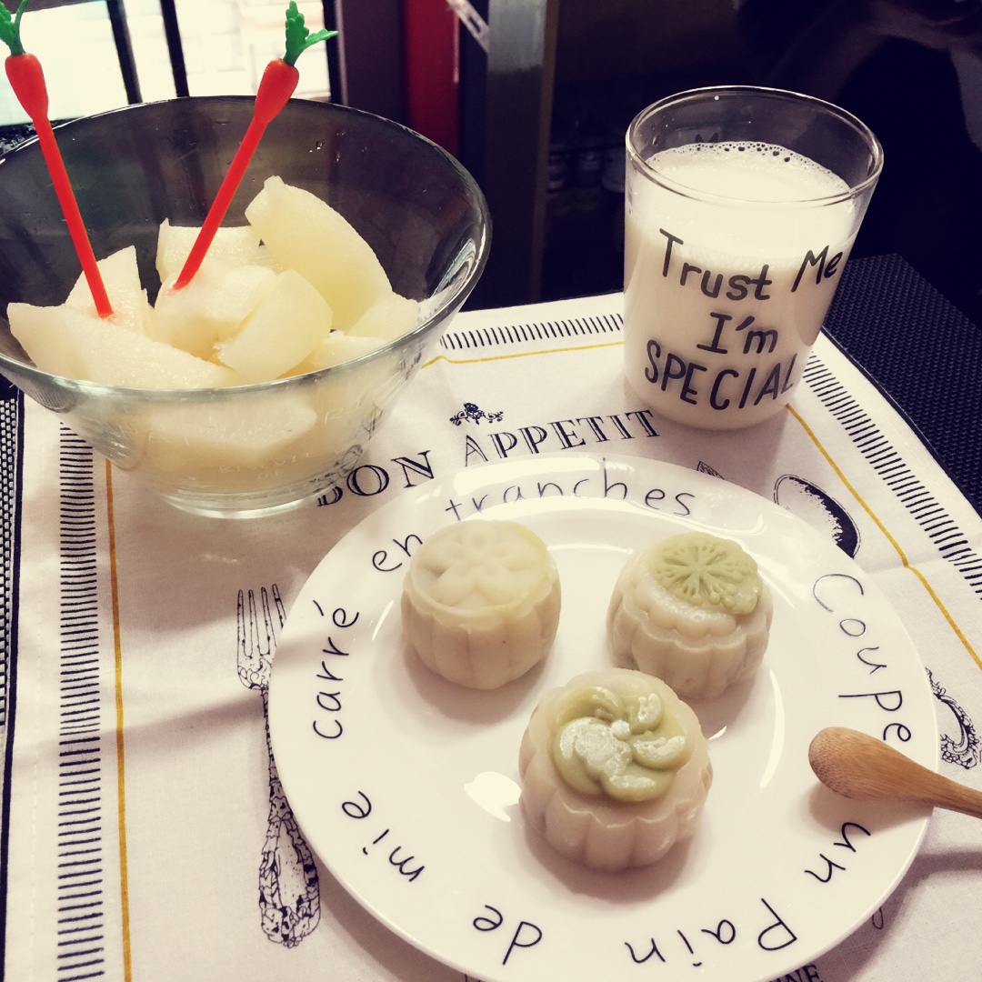 《Tinrry下午茶》冰皮月饼（奶黄馅）