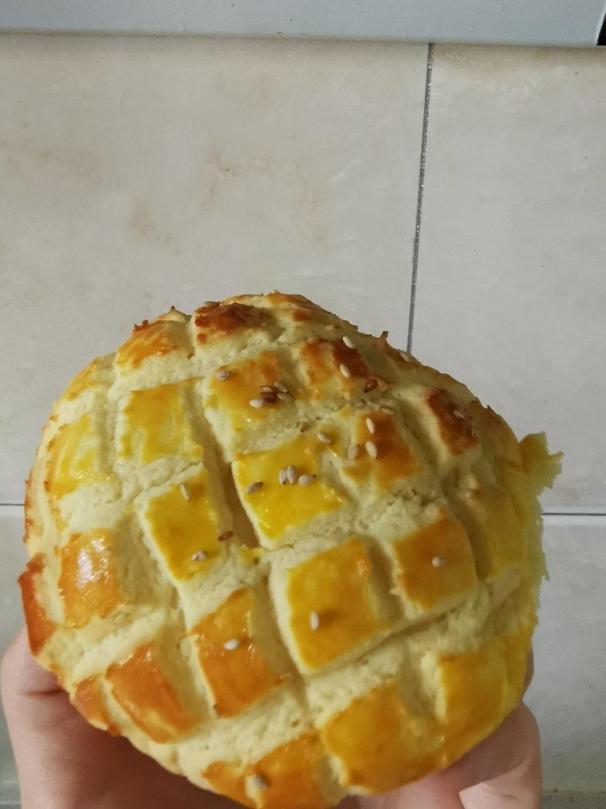 好吃到炸裂的港式菠萝包（附带制作酥皮的小视频）