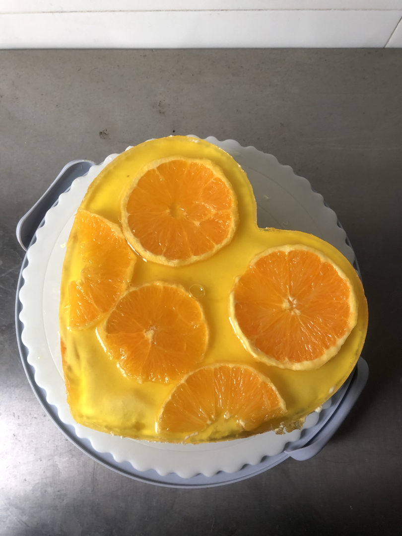 鲜橙酸奶慕斯蛋糕