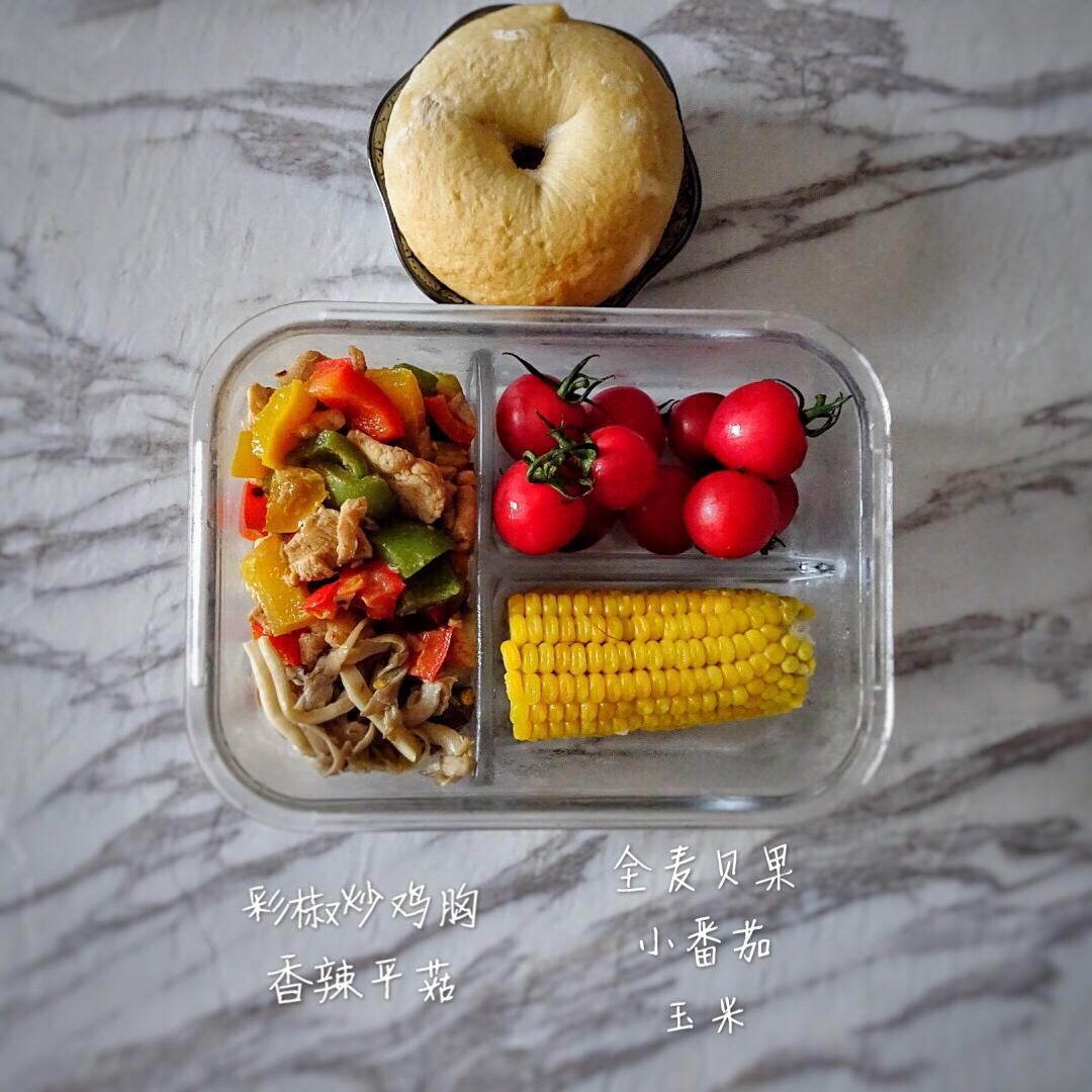 健身减肥最爱的鸡胸料理！——彩椒鸡丁