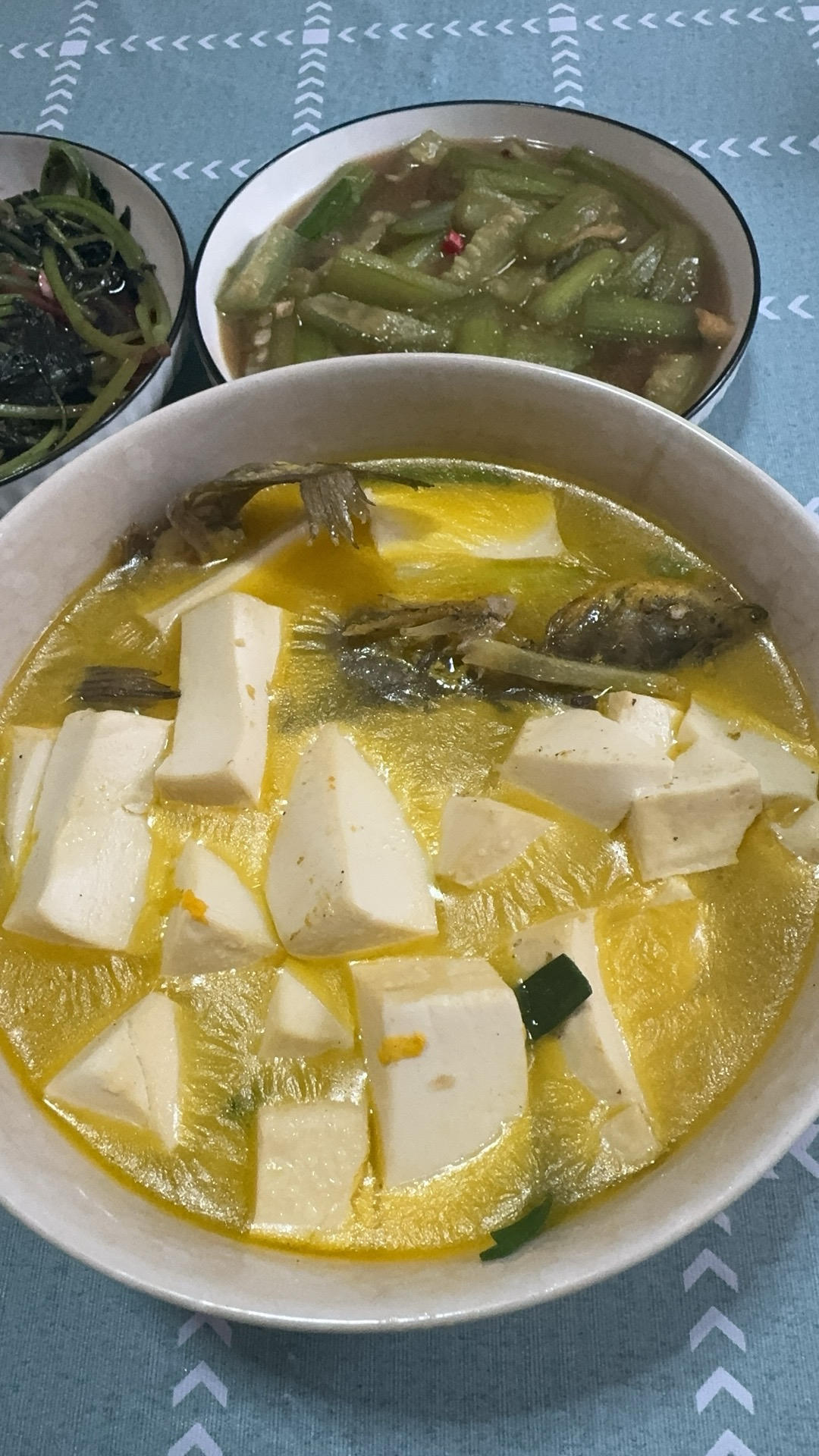 昂刺鱼豆腐汤（黄辣丁）