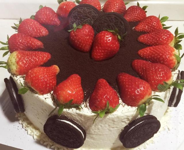 奥利奥草莓生日蛋糕