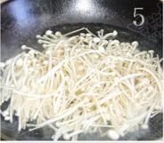 金针菇猪肝汤的做法 步骤5