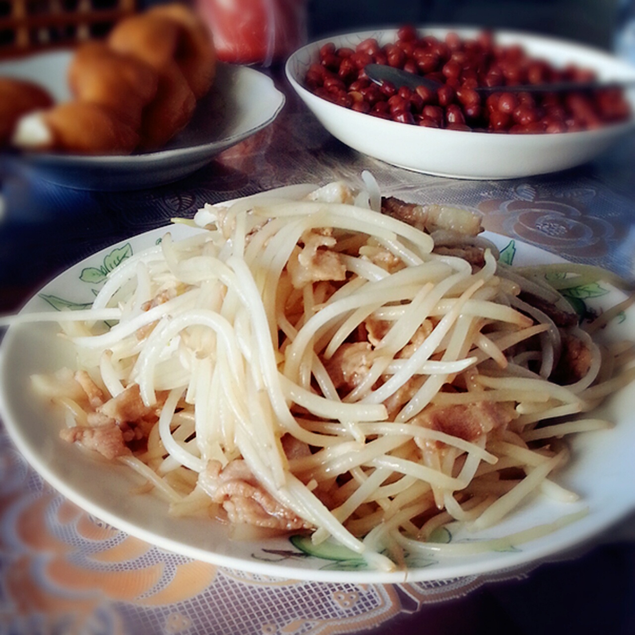豆芽炒肉丝