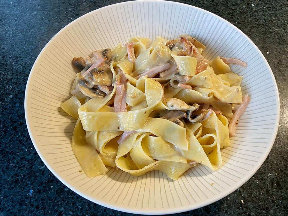 奶油培根意大利面 - Creamy Beacon Linguine
