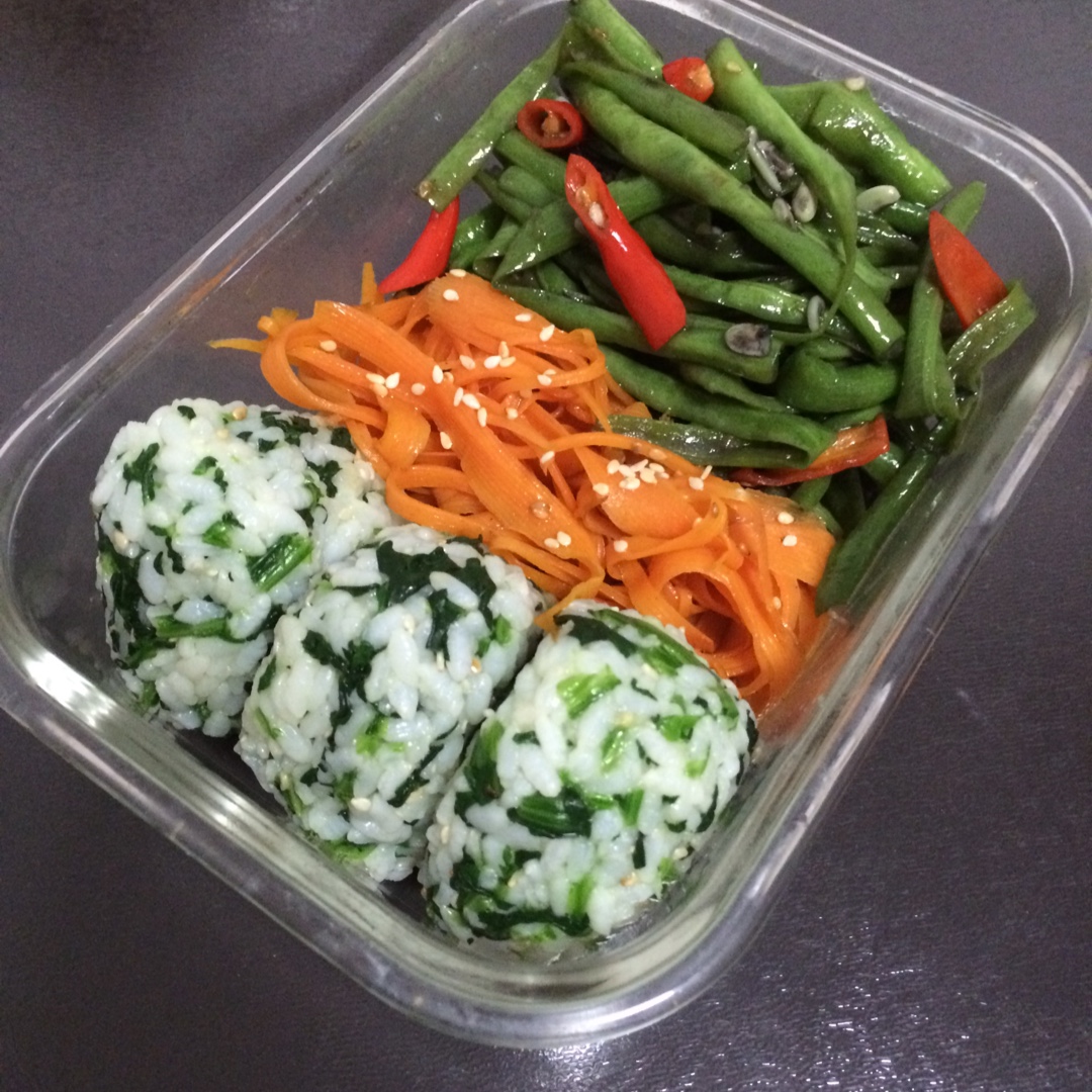 培根菠菜杂粮饭团