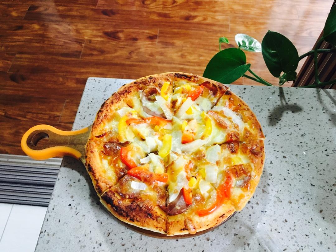 不带刀的厨子做的8寸纯手工什锦披萨