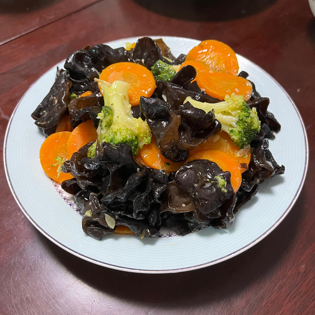 蚝油西兰花木耳