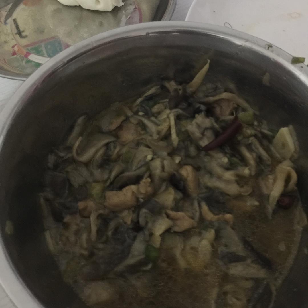 蘑菇炒肉丝