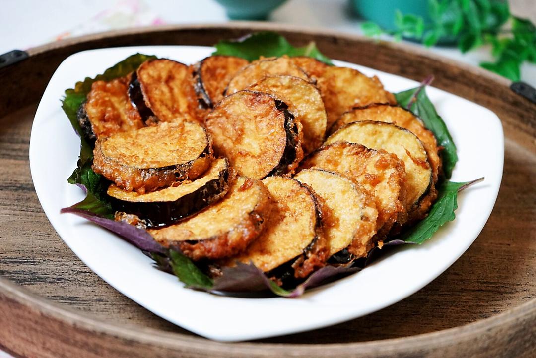 软嫩鲜香的软炸茄饼的做法