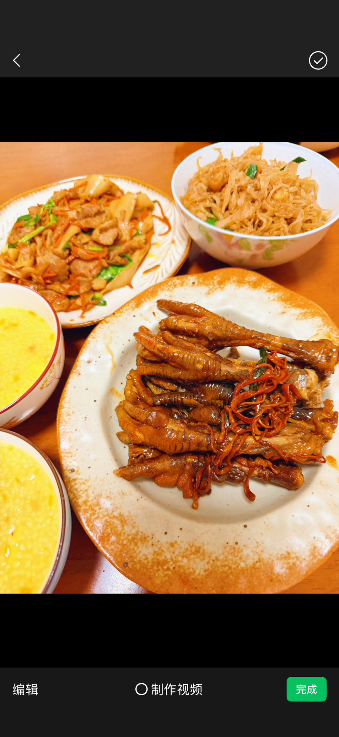 入口即化的黄豆焖鸡爪