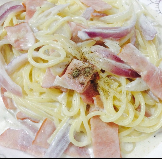 超简单的奶汁培根意面Carbonara