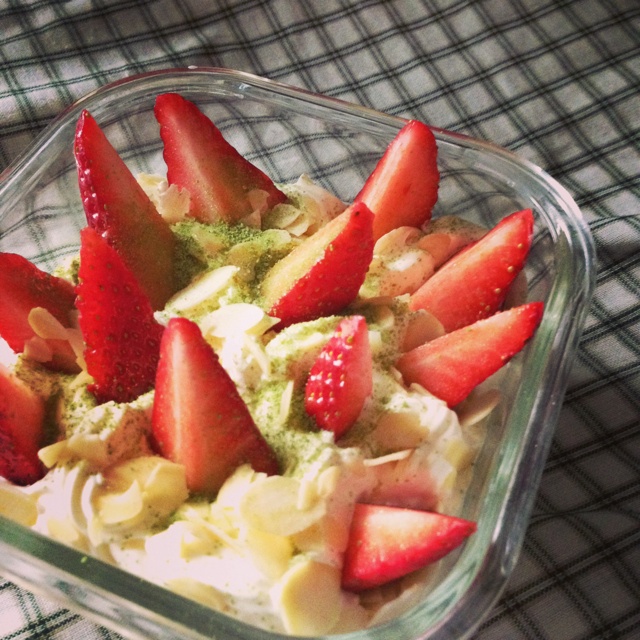 雪山红宝—忌廉士多啤梨（请不要传没有奶制品小伙伴的秃草莓）