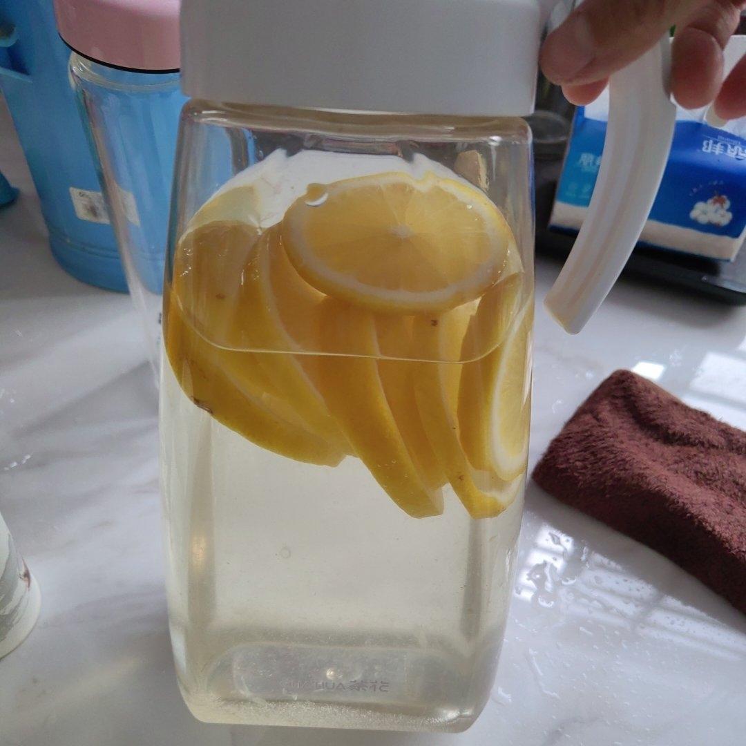 自制柠檬电解质水