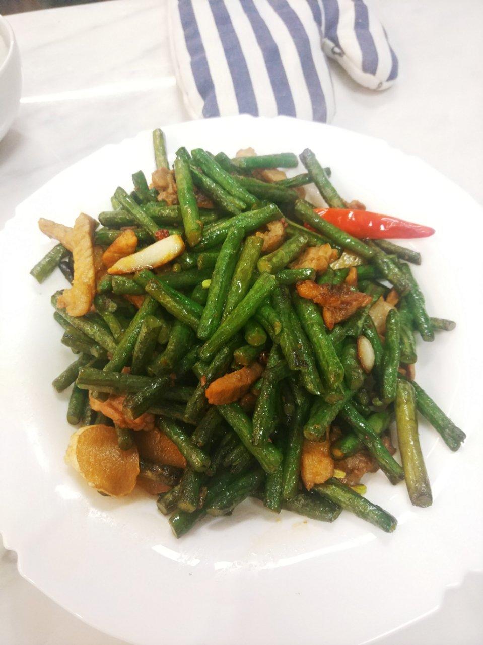 长豆角炒肉