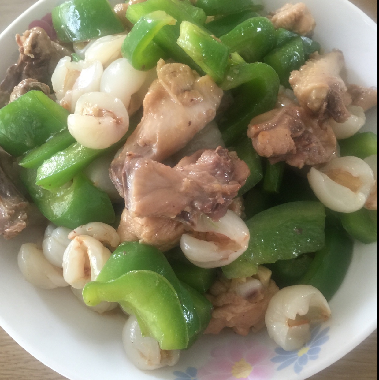 荔枝炒鸡
