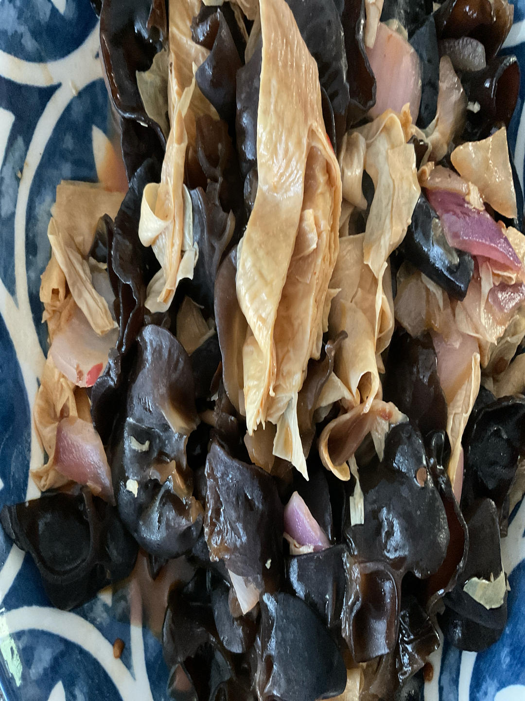木耳烧腐竹