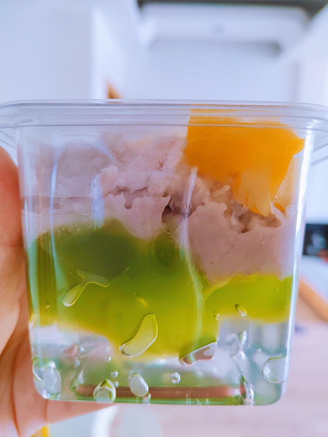 《Tinrry+》夏日椰汁斑斓吸吸冻白凉粉