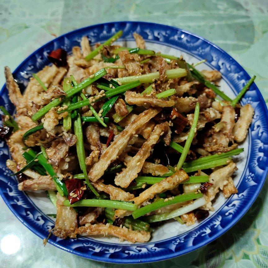 可以当零食吃的干煸藕丝