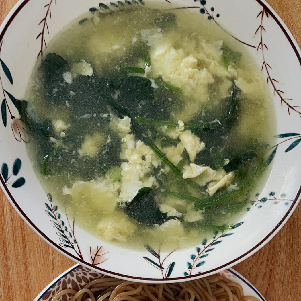 菠菜鸡蛋汤
