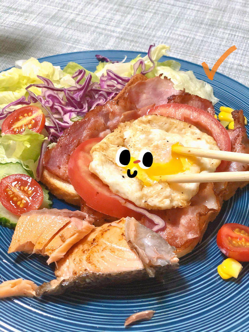 鸡蛋培根 开放式三明治