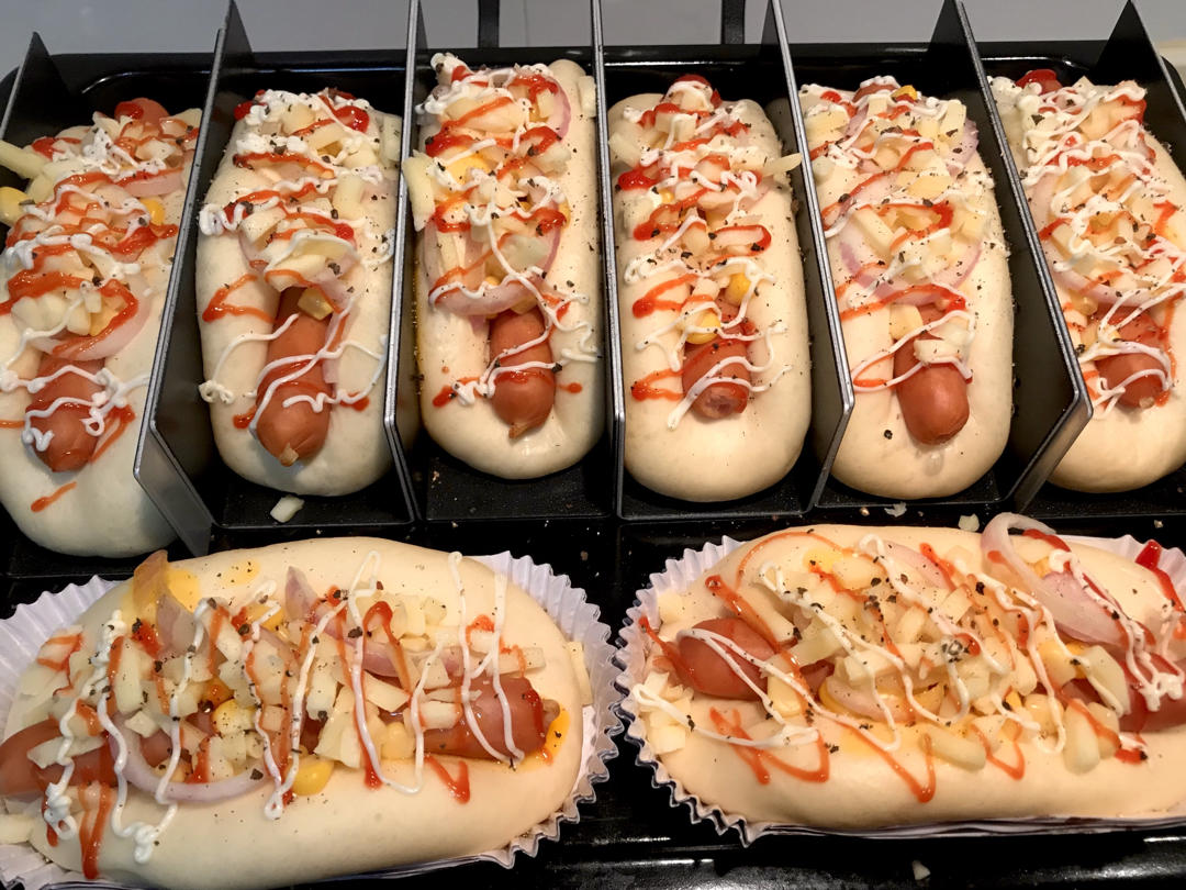 柔软又够味｜爆款热狗芝士拉丝堡