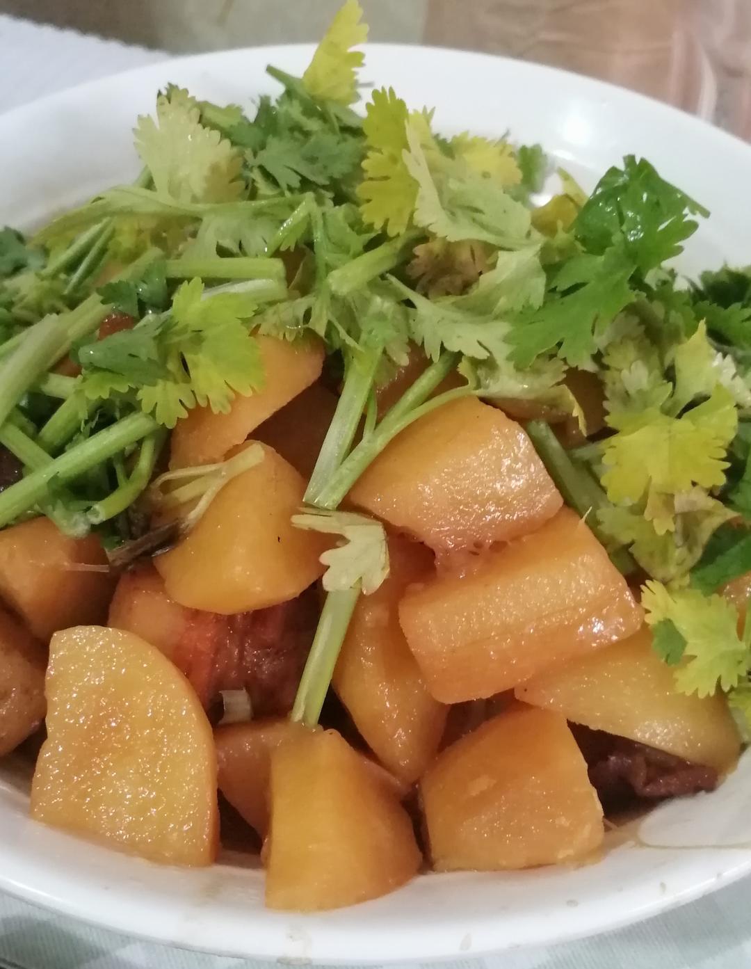 红烧肉炖土豆（丝毫不腻）