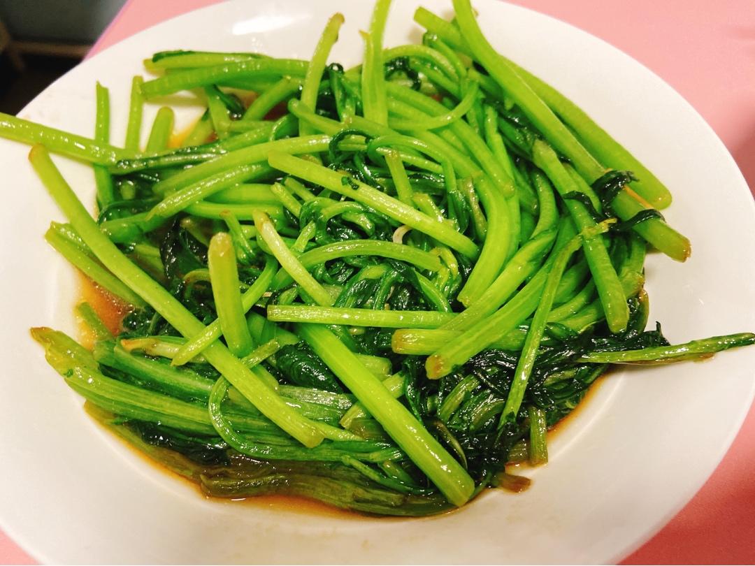 清炒茼蒿