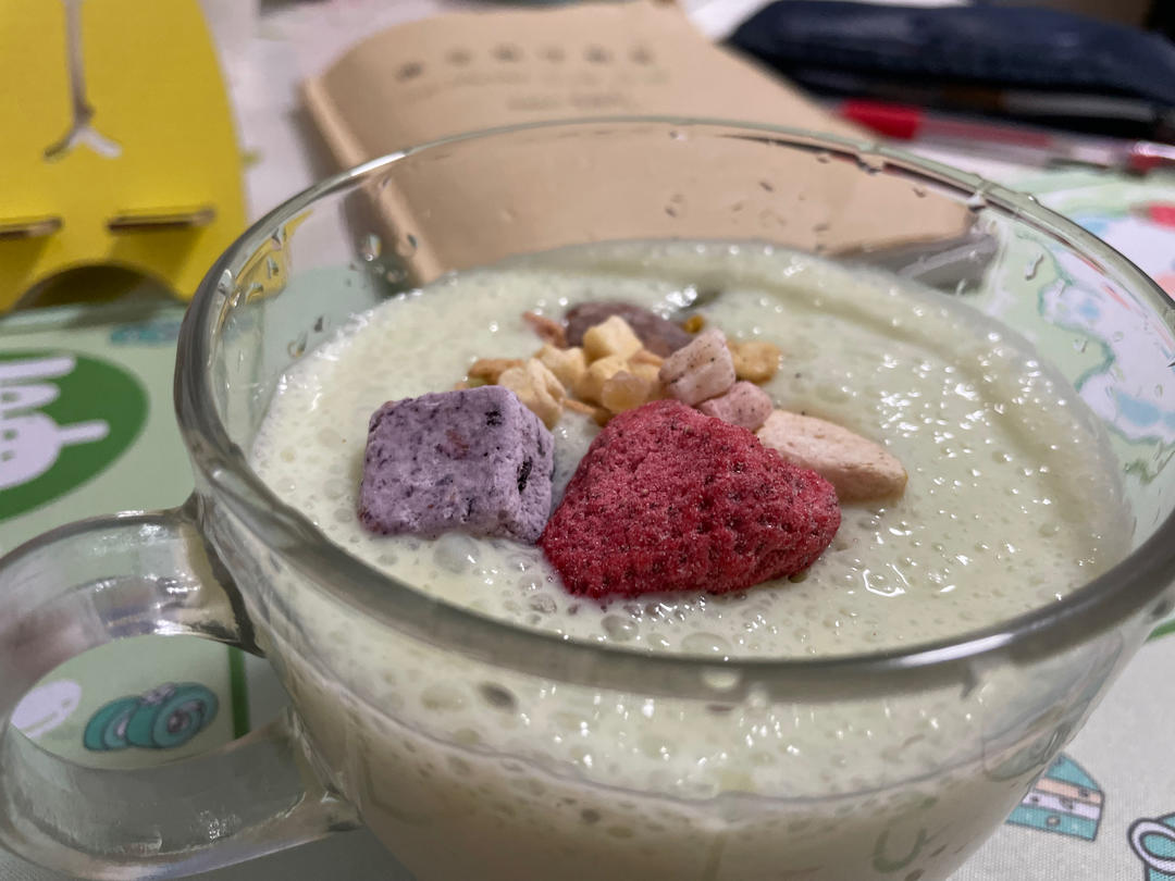 牛油果香蕉奶昔