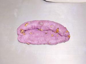 紫薯果干软欧包的做法 步骤4