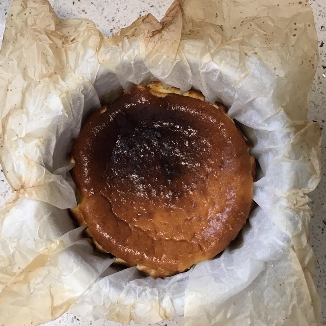 巴斯克式芝士蛋糕