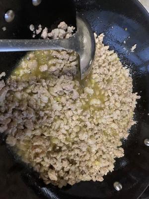 肉酱米粉的做法 步骤5