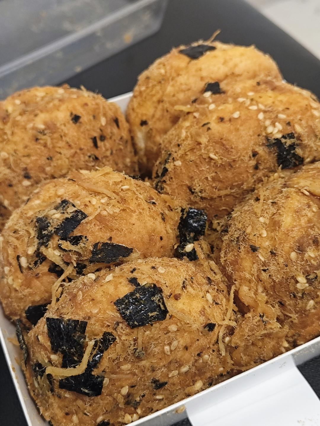 美味海苔肉松小贝