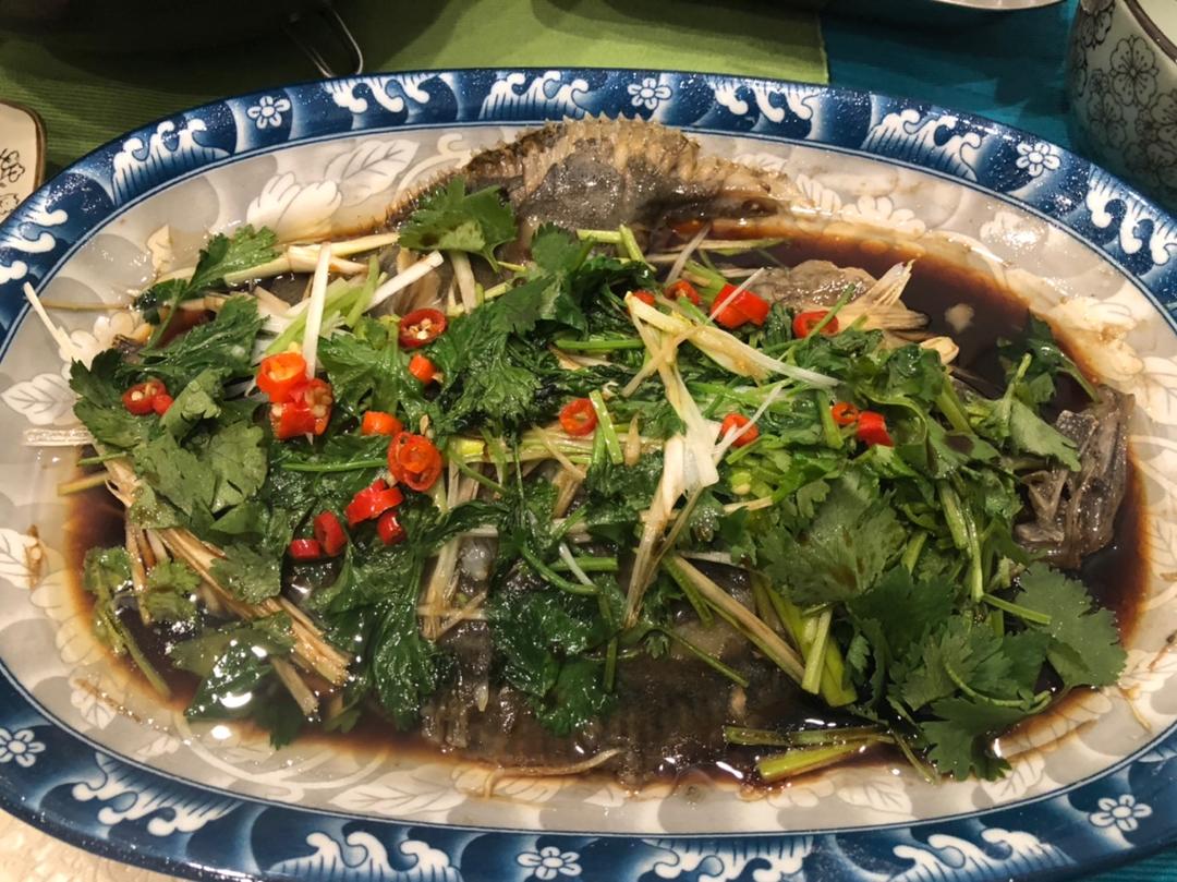 清蒸鱼（鲈鱼/多宝鱼/桂花鱼/石斑鱼……）