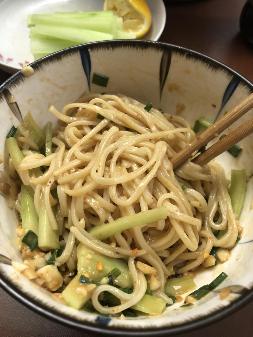 天热必吃麻酱拌面