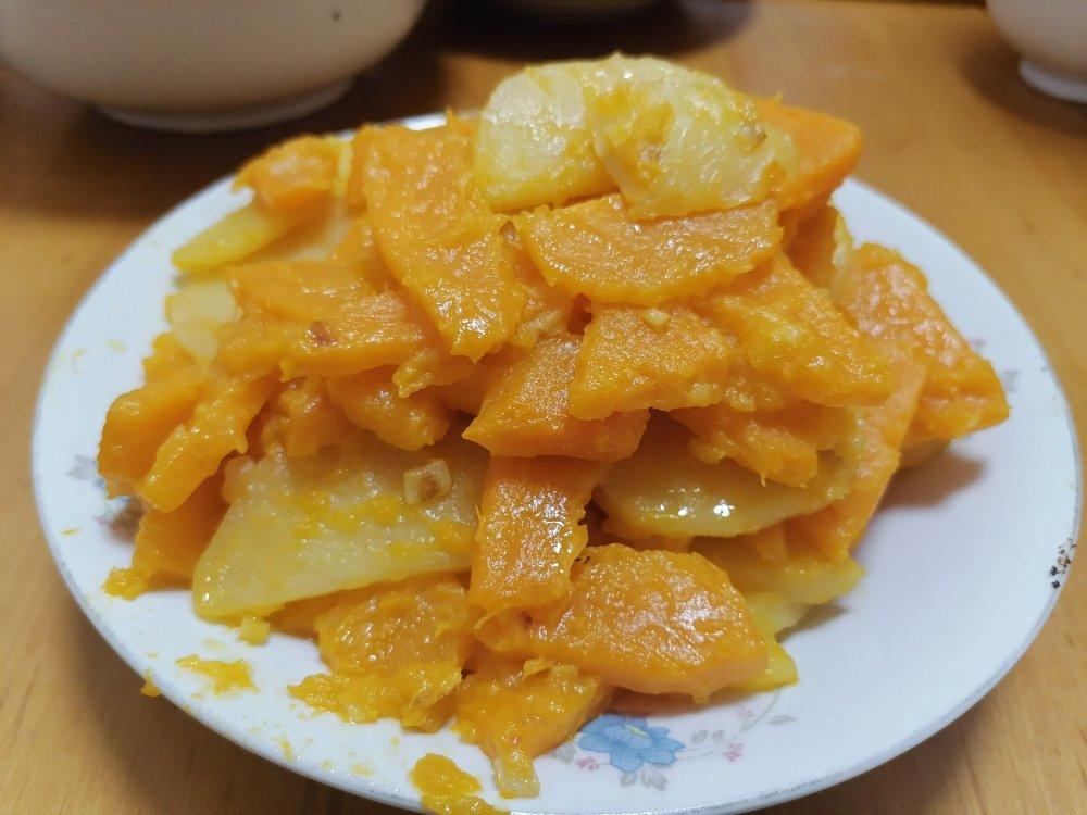 【孕妇食谱】土豆炒南瓜片，香甜可口，清爽不油腻～