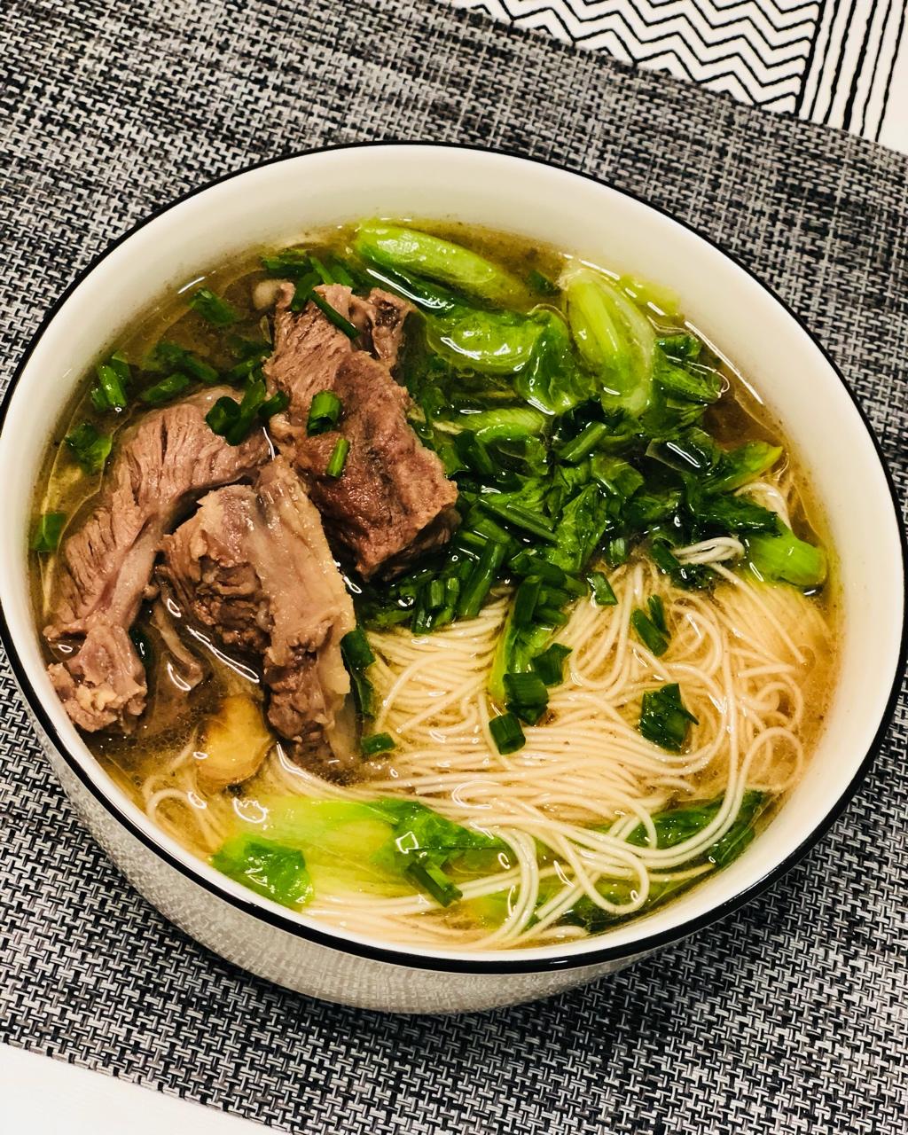 粤式清汤牛腩面