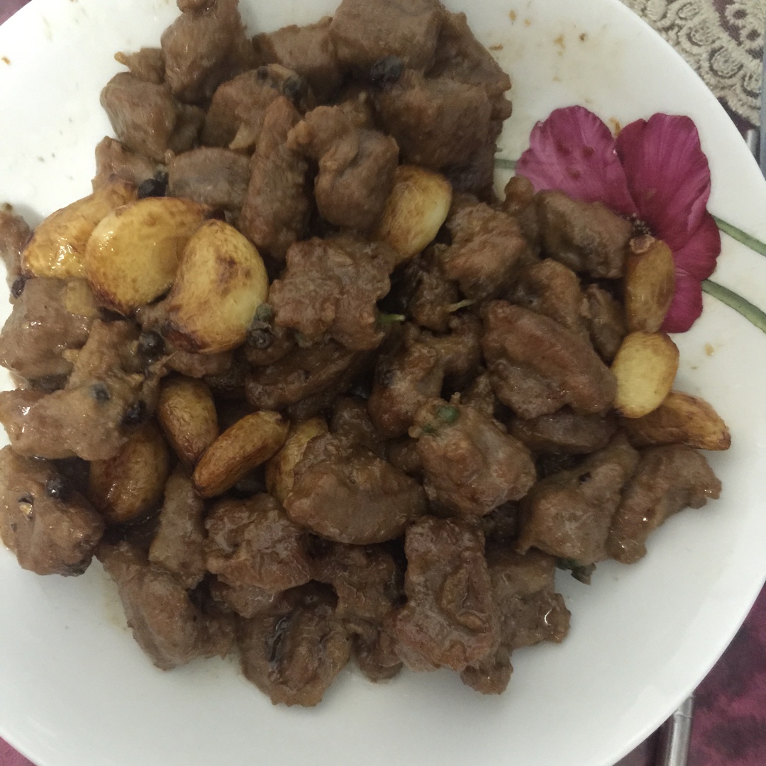黑蒜子牛肉粒