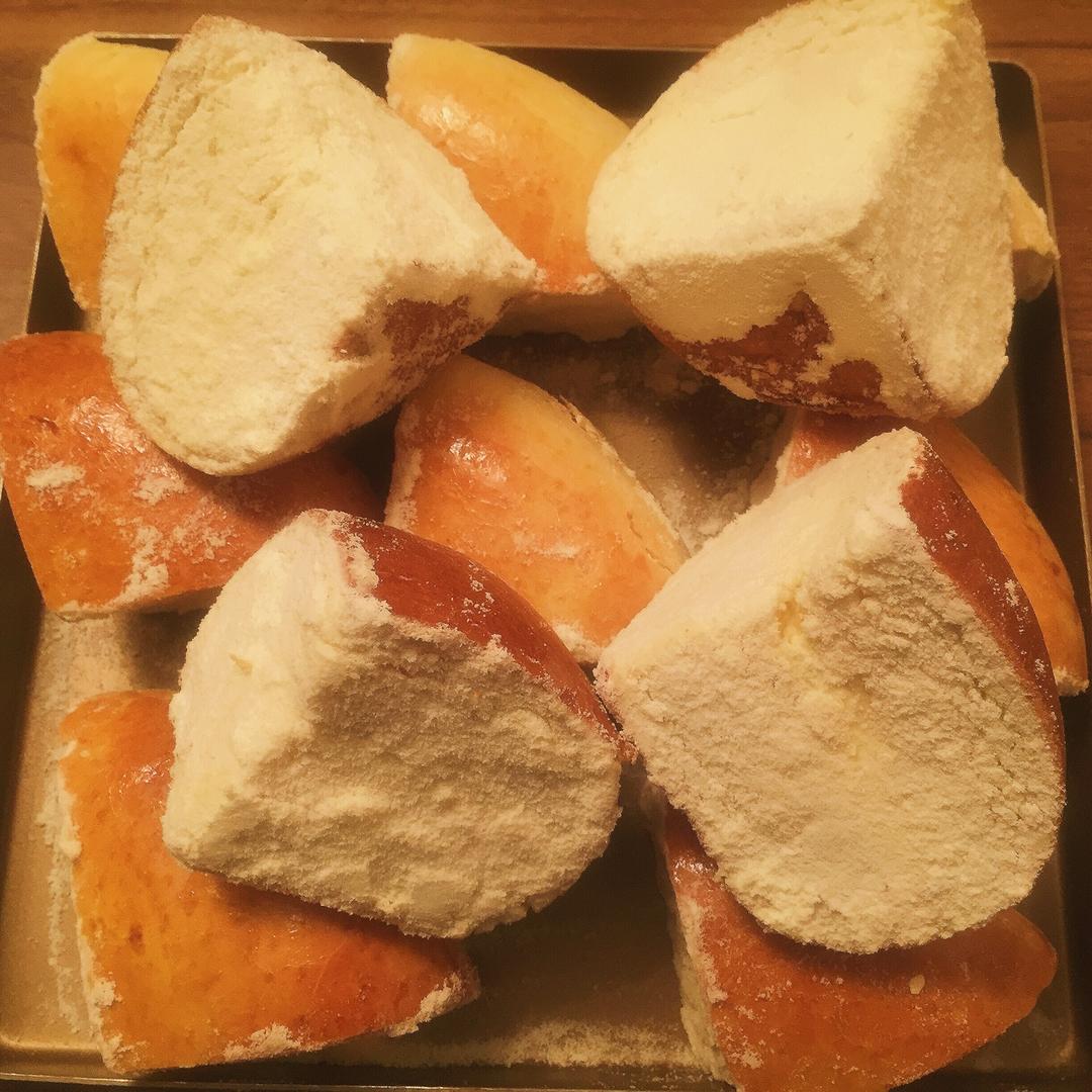 火遍朋友圈的～乳酪包