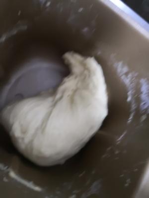 面包机手套膜（后油后盐后酵母）的做法 步骤3