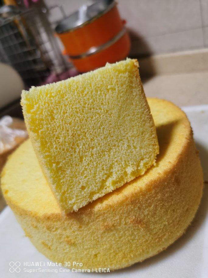 不塌腰不回缩的云感戚风蛋糕