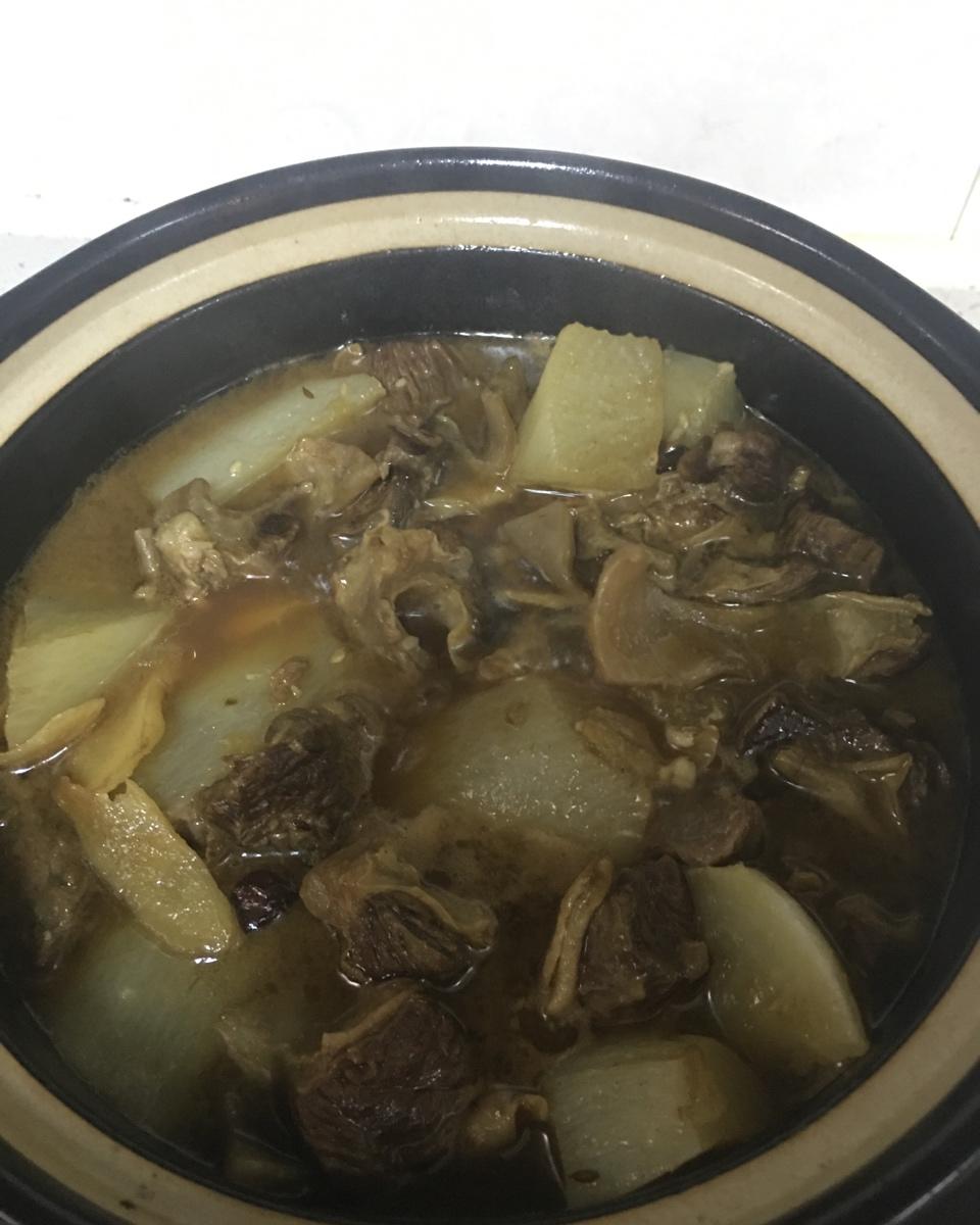 萝卜炖牛腩