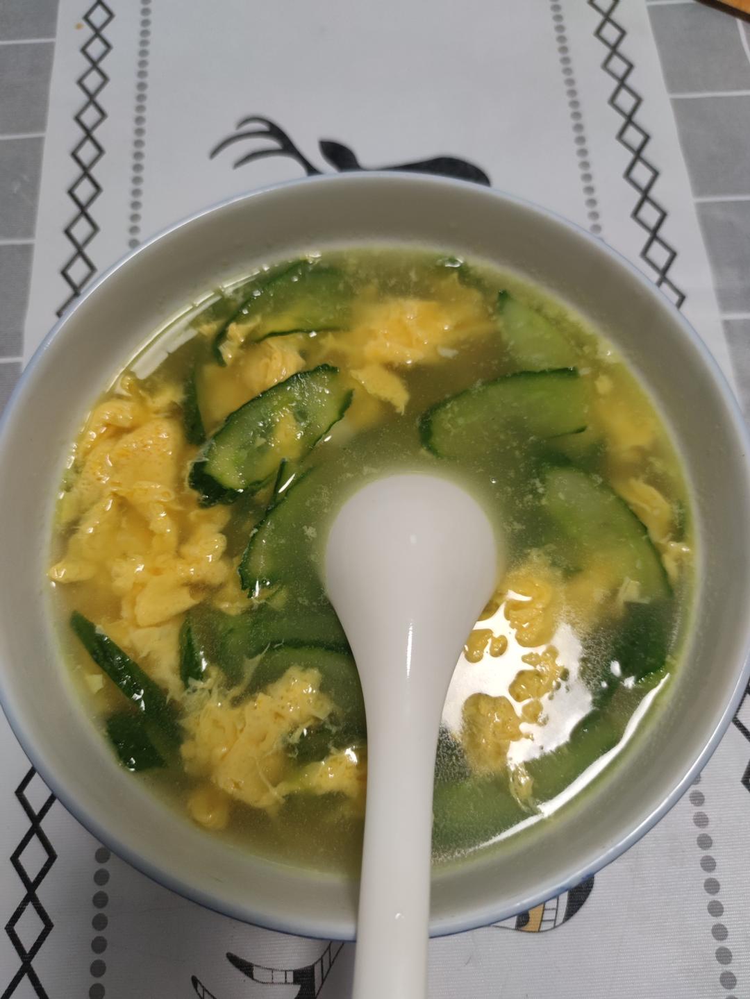 超鲜嫩好喝五分钟搞定黄瓜鸡蛋汤