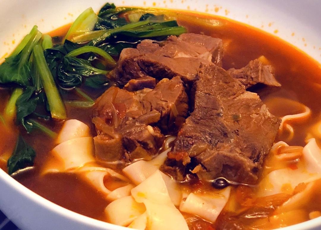 梁幼祥台湾牛肉面