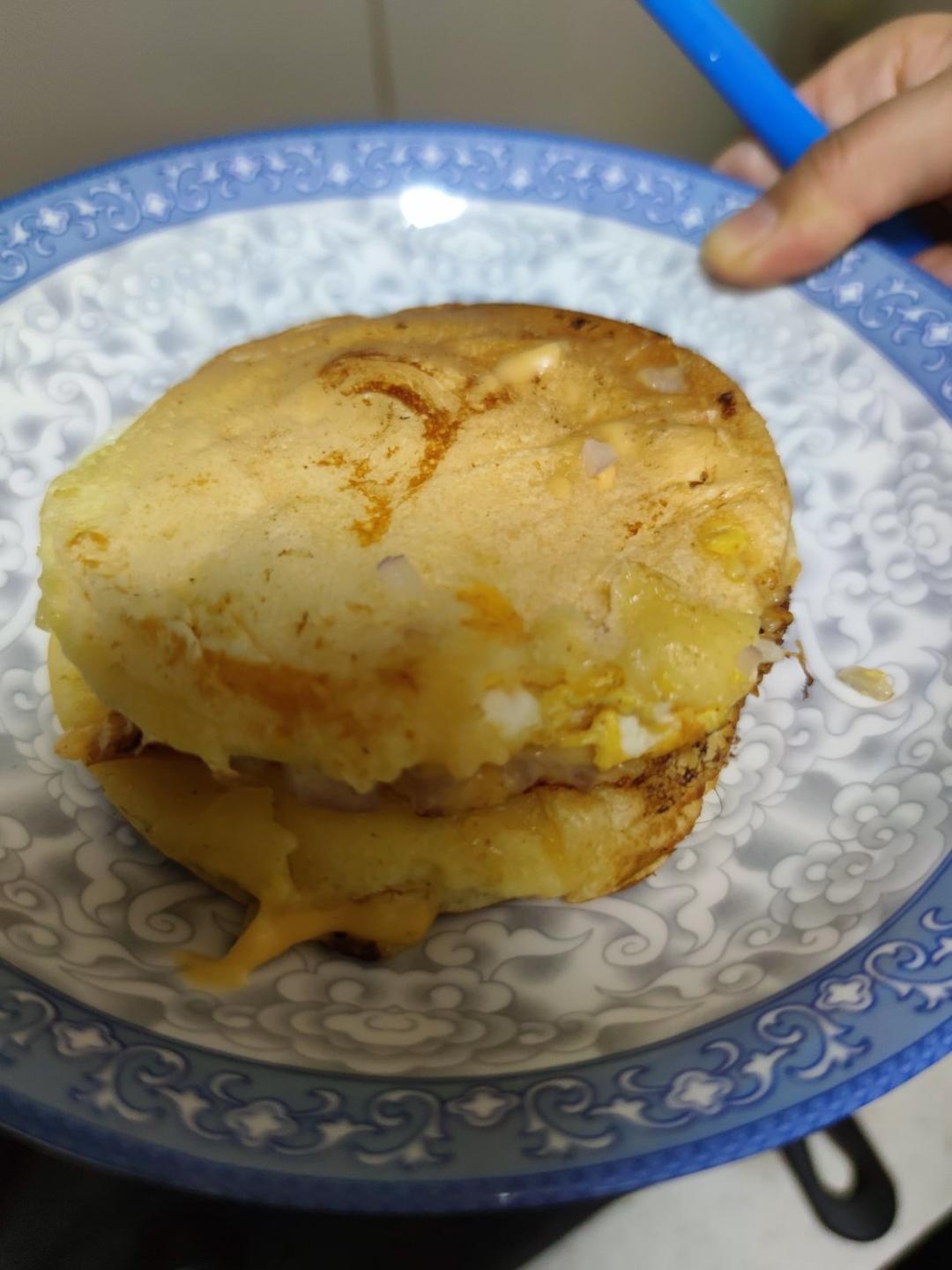 外酥里嫩的中国式汉堡~鸡蛋堡